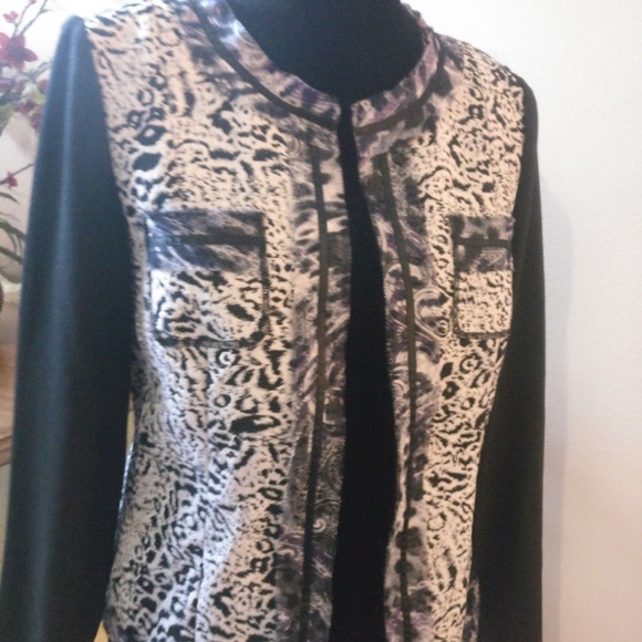 SOLD Chico's  NEW Jacket Mixed Animal Ponte Jacket 0 - Picture 7 of 7